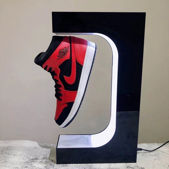 AirStep™ - Zwevende Schoenen Display