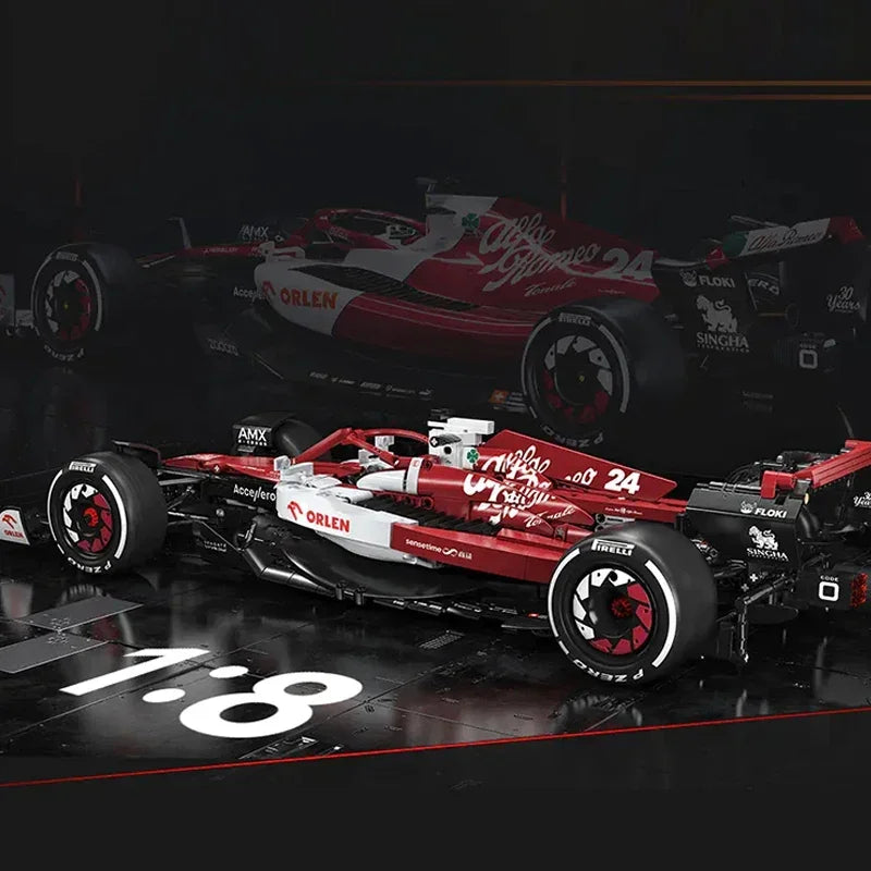 CaDA schaal 1:8 F1 Alfa Romeo F1 Team Orlen C42 - 1868 stuks