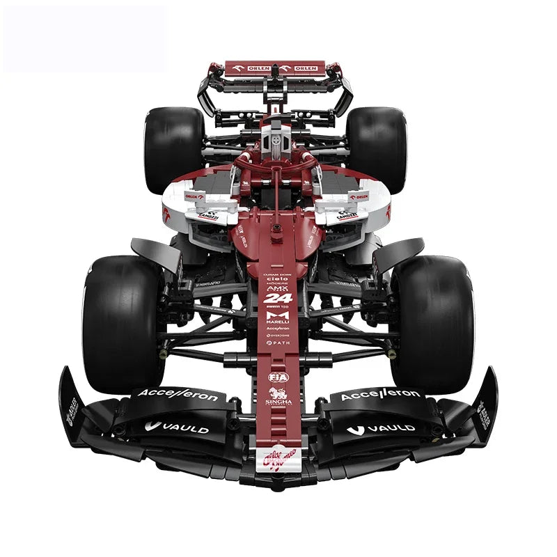 CaDA schaal 1:8 F1 Alfa Romeo F1 Team Orlen C42 - 1868 stuks